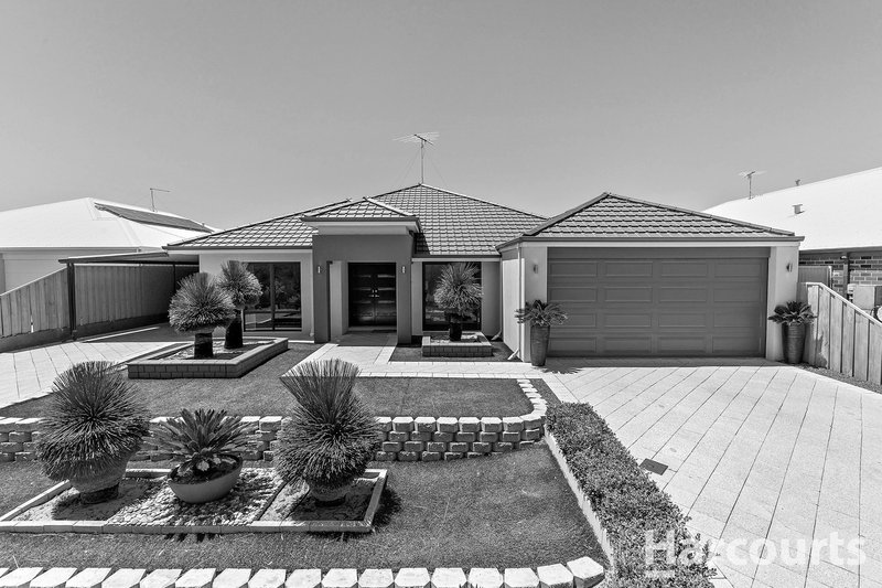 26 Santalum Circus, Halls Head WA 6210