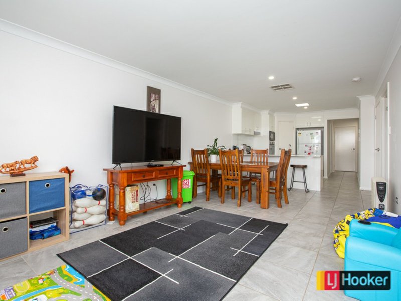 Photo - 2/6 Scarborough Close, North Tamworth NSW 2340 - Image 15