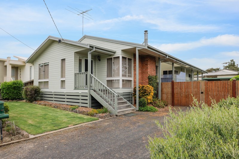 26 Scenic Drive, Cowes VIC 3922