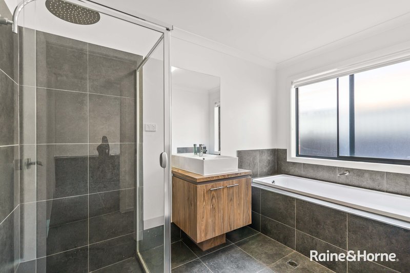 Photo - 26 Scoular Road, Blakeview SA 5114 - Image 11