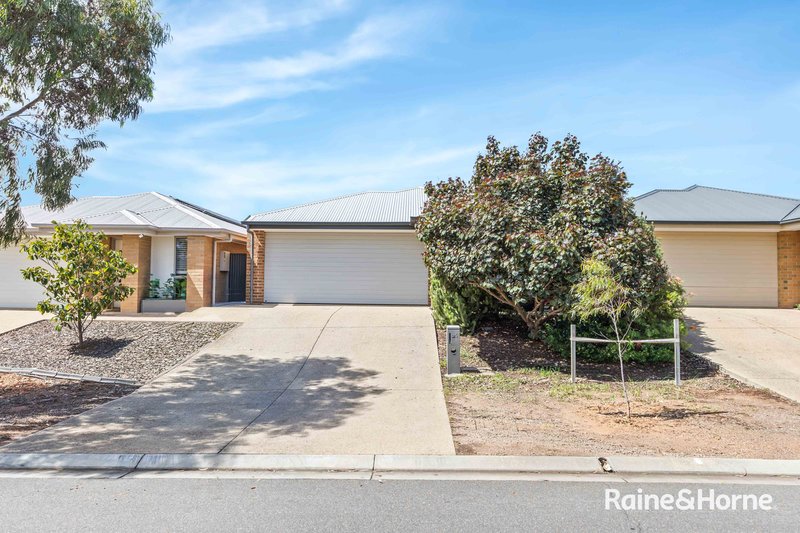 Photo - 26 Scoular Road, Blakeview SA 5114 - Image 14