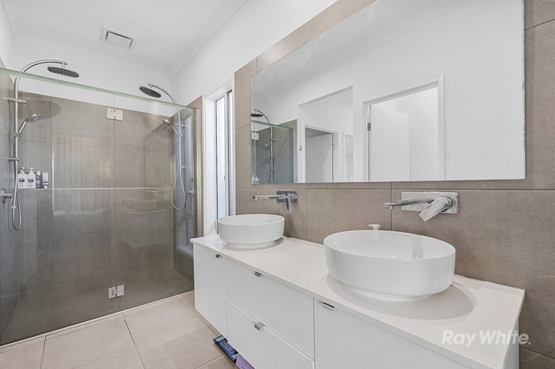 Photo - 26 Seaberry Vista, Redland Bay QLD 4165 - Image 5
