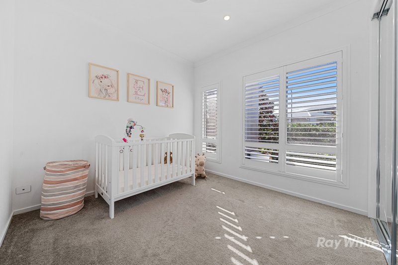 Photo - 26 Seaberry Vista, Redland Bay QLD 4165 - Image 6