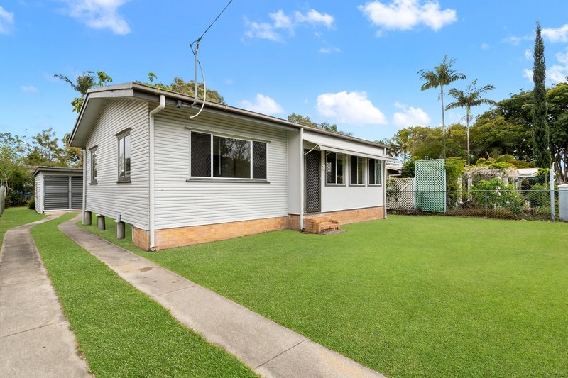 Photo - 26 Seaview Parade, Deception Bay QLD 4508 - Image 2