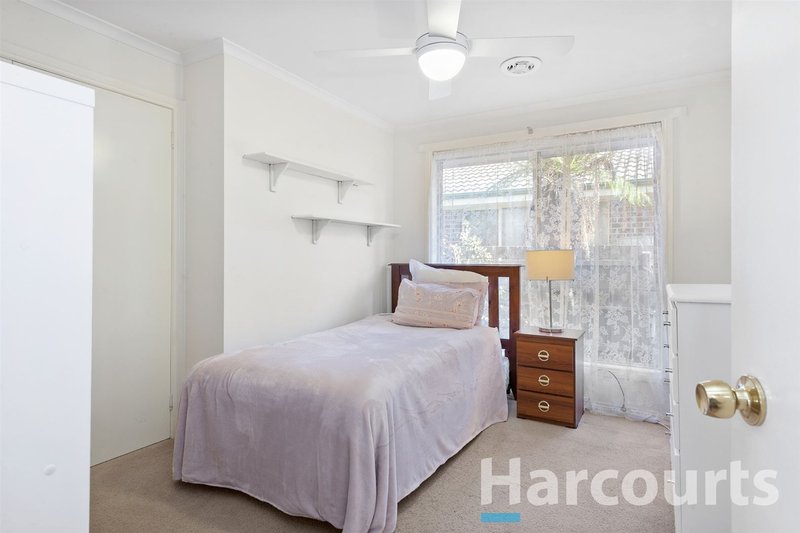 Photo - 26 Shari Drive, Delacombe VIC 3356 - Image 12