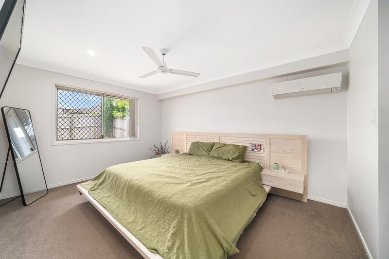 Photo - 26 Shepherdson Street, Dakabin QLD 4503 - Image 11