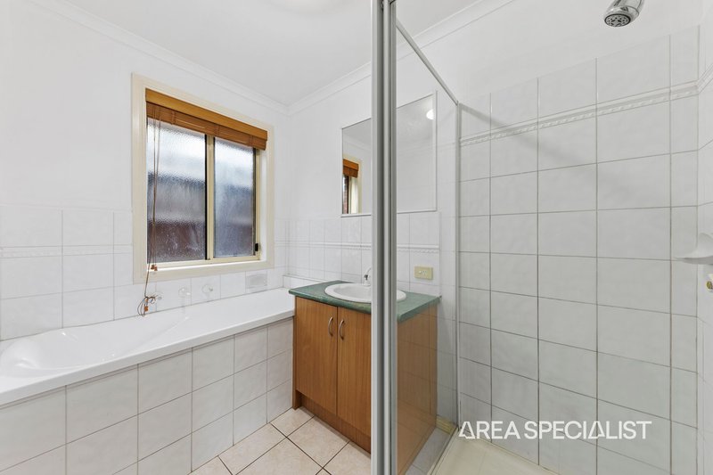 Photo - 26 Shetland Court, Pakenham VIC 3810 - Image 8