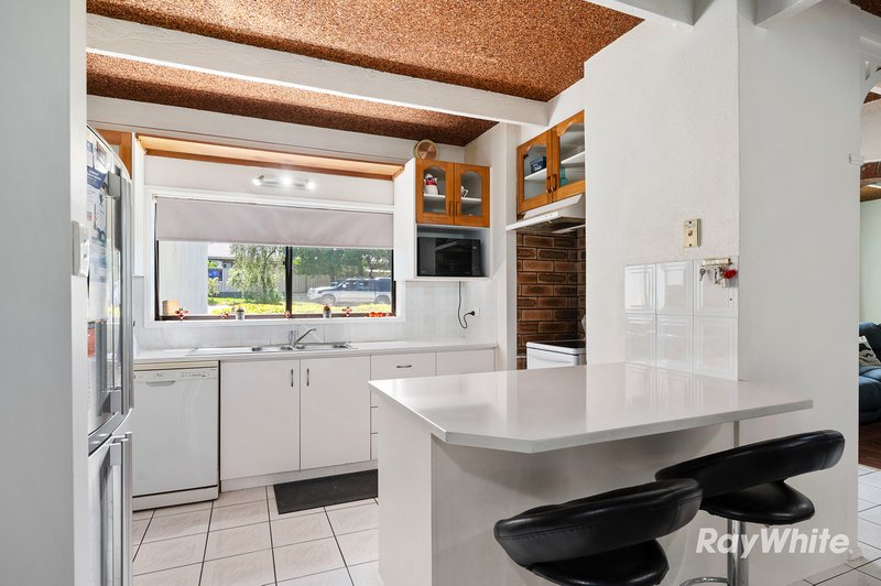 Photo - 26 Short Street, Boronia Heights QLD 4124 - Image 5