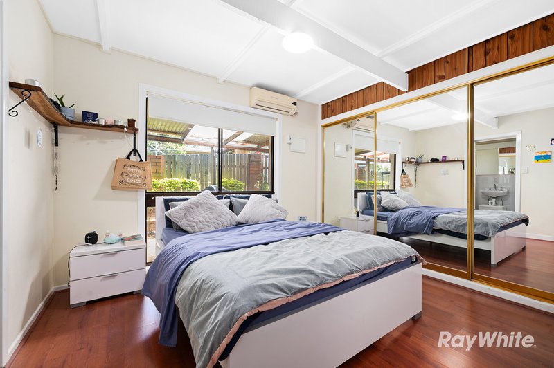 Photo - 26 Short Street, Boronia Heights QLD 4124 - Image 8