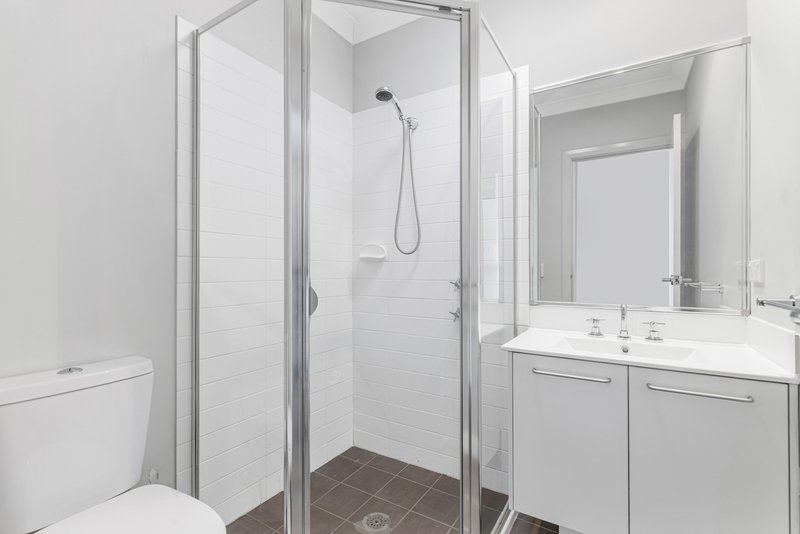 Photo - 26 Sierra Avenue, Middleton Grange NSW 2171 - Image 4