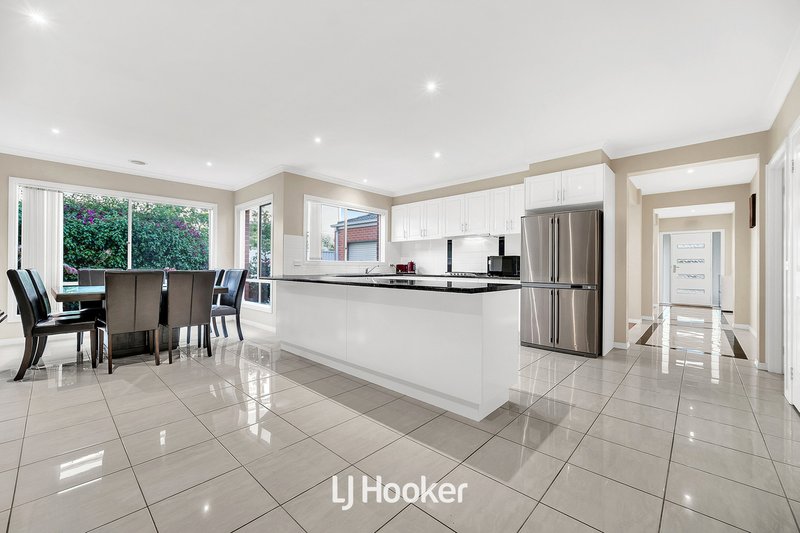Photo - 26 Sigvard Boulevard, Hallam VIC 3803 - Image 10