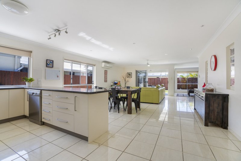 Photo - 26 Silvereye Street, Sippy Downs QLD 4556 - Image 2