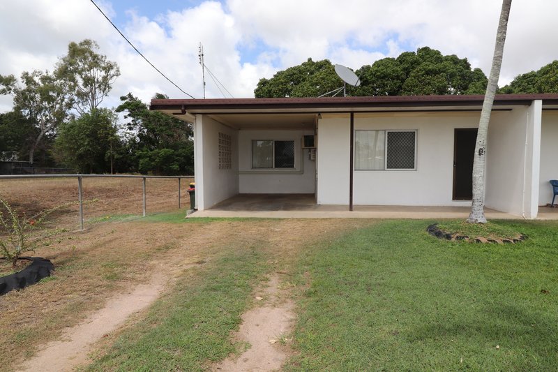 Photo - 26 Sixth Avenue, Home Hill QLD 4806 - Image 11