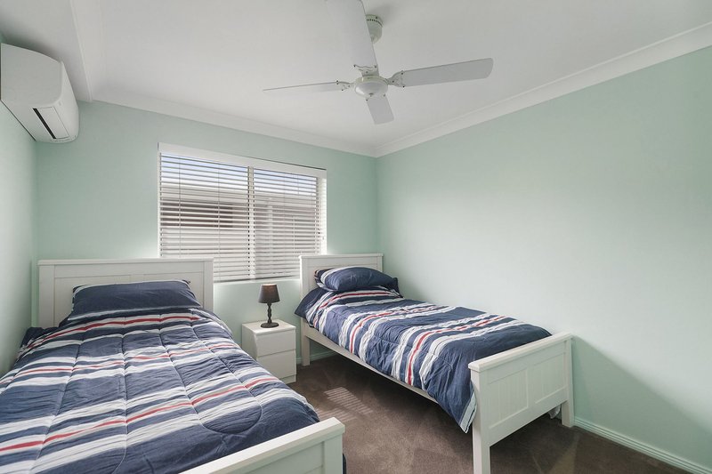 Photo - 2/6 Smillie Avenue, Terrigal NSW 2260 - Image 10