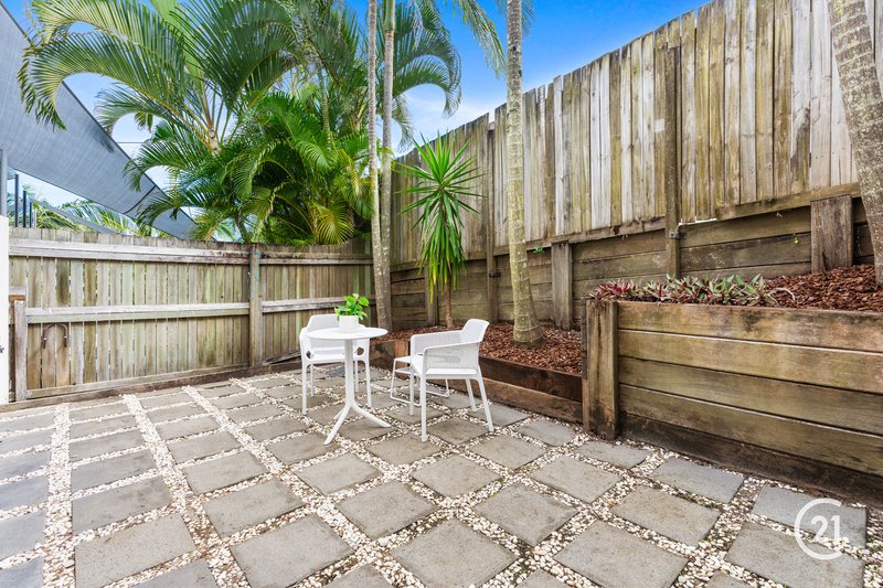 Photo - 2/6 Sobraon Street, Sunrise Beach QLD 4567 - Image 14