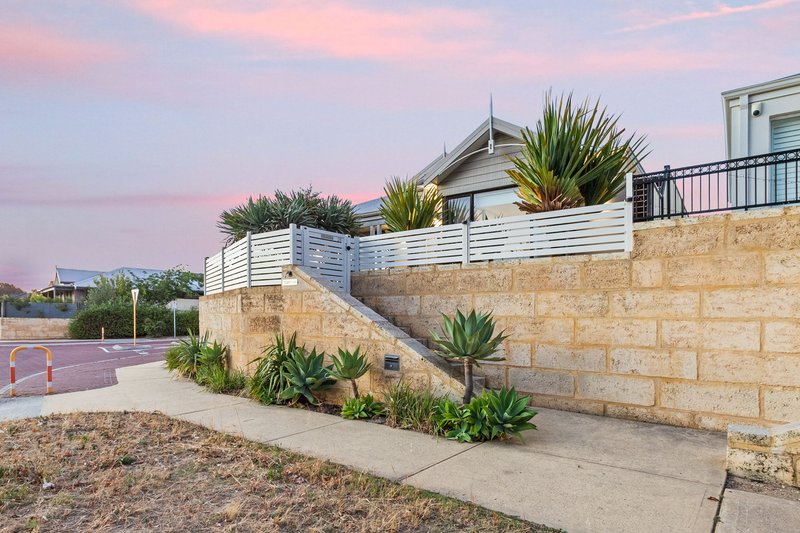Photo - 26 Somerly Drive, Clarkson WA 6030 - Image 2