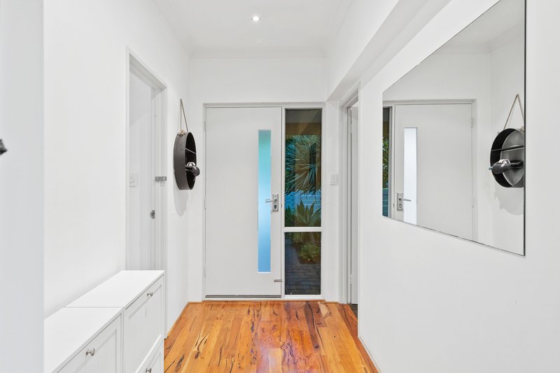 Photo - 26 Somerly Drive, Clarkson WA 6030 - Image 5