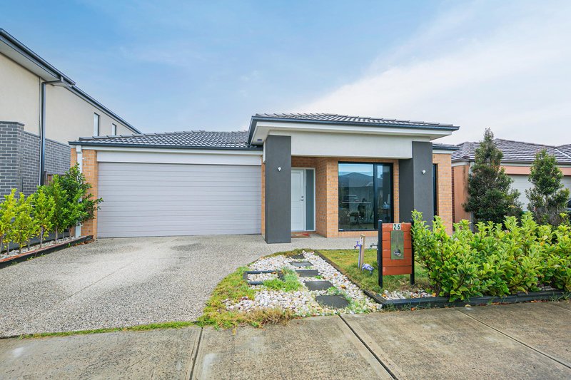 26 Speargrass Close, Clyde North VIC 3978