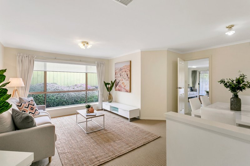 Photo - 26 Spring Park Circuit, Aberfoyle Park SA 5159 - Image 2