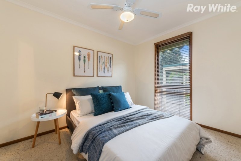 Photo - 2/6 Springfield Avenue, Croydon VIC 3136 - Image 3