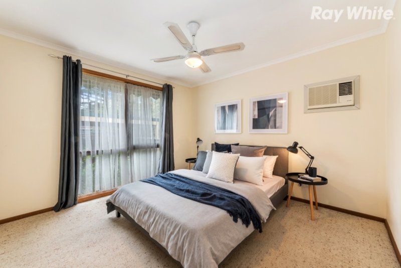 Photo - 2/6 Springfield Avenue, Croydon VIC 3136 - Image 4