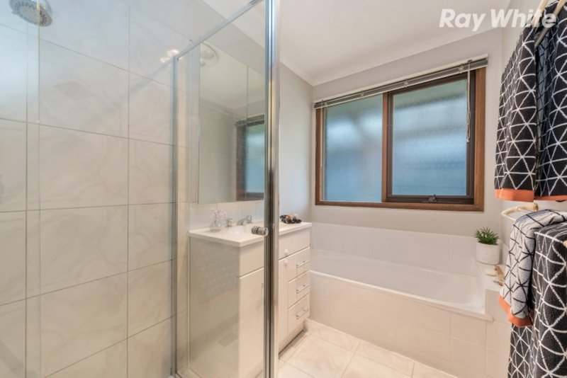 Photo - 2/6 Springfield Avenue, Croydon VIC 3136 - Image 6