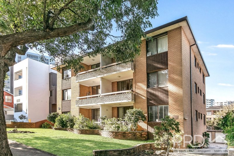 2/6 St Georges Parade, Hurstville NSW 2220