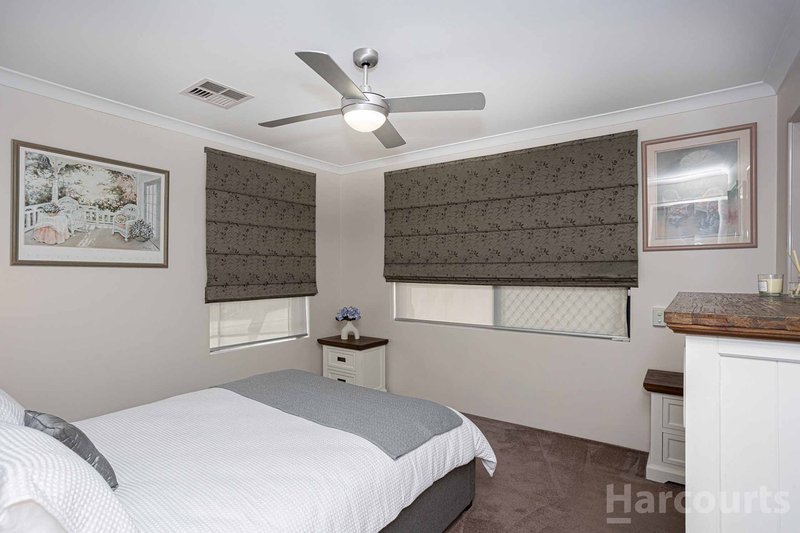 Photo - 26 St Helens Grove, Landsdale WA 6065 - Image 15