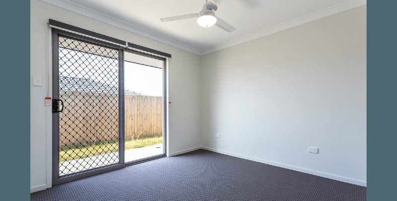 Photo - 2/6 Stanicki Circuit, Bellbird Park QLD 4300 - Image 3