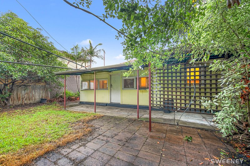 Photo - 26 Stapley Crescent, Altona North VIC 3025 - Image 10