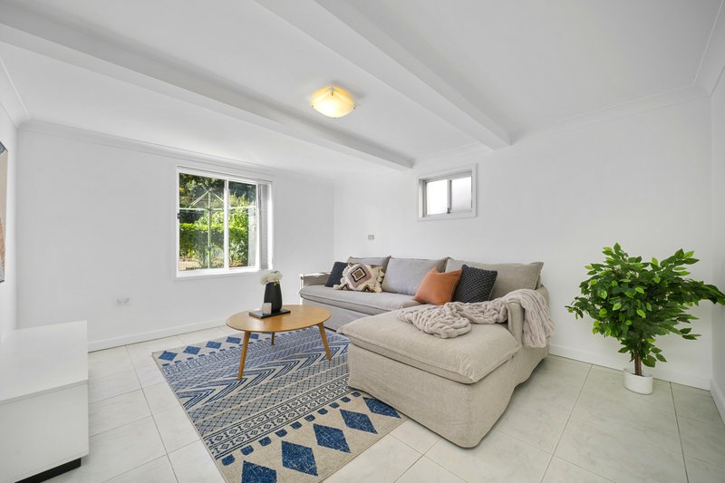 Photo - 26 Star Crescent, West Pennant Hills NSW 2125 - Image 11