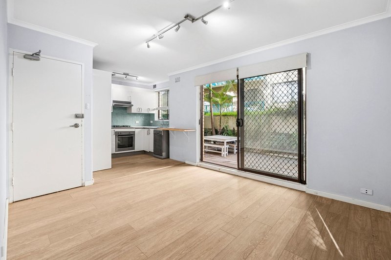 Photo - 2/6 Stuart , Collaroy NSW 2097 - Image 2