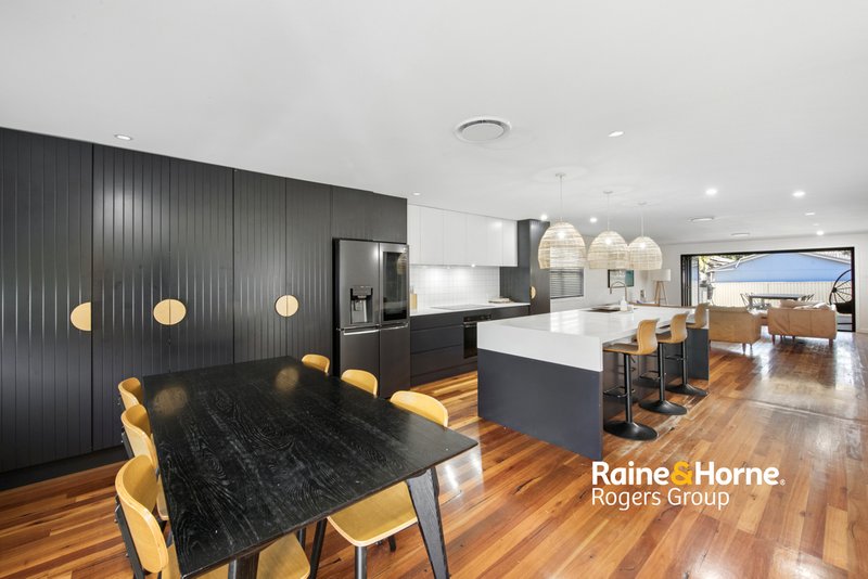 Photo - 26 Sunrise Avenue, Budgewoi NSW 2262 - Image 3