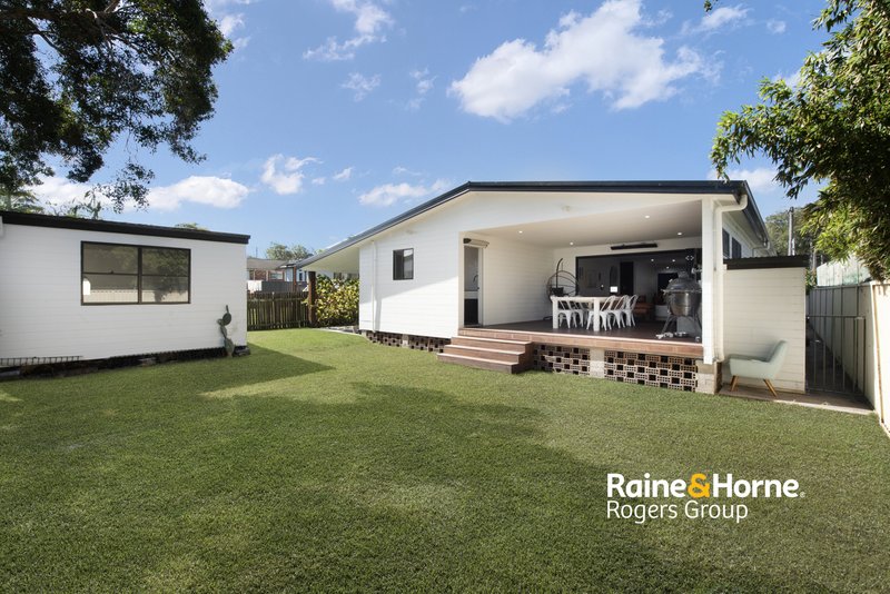 Photo - 26 Sunrise Avenue, Budgewoi NSW 2262 - Image 17