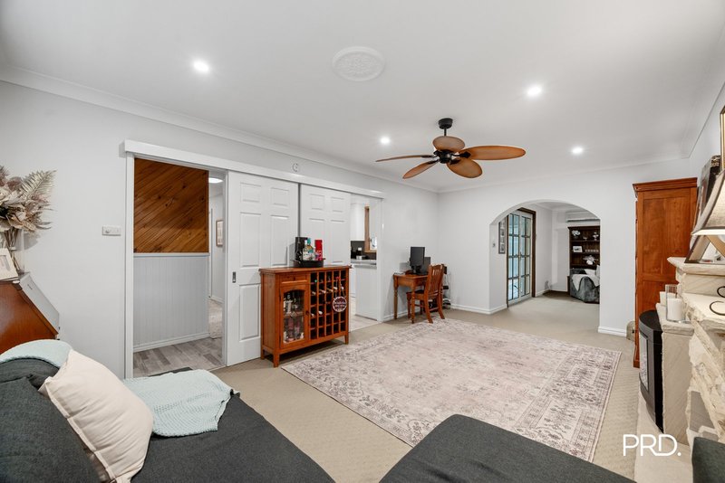 Photo - 26 Sunset Ave , South Penrith NSW 2750 - Image 10