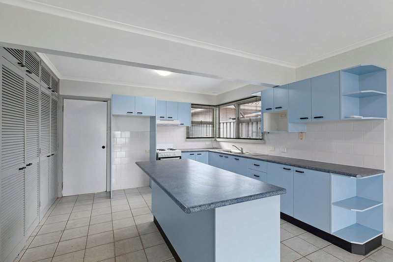 Photo - 26 Sunset Parade, Chain Valley Bay NSW 2259 - Image 14