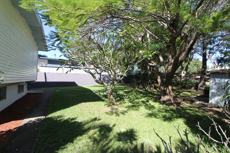 Photo - 26 Susanne Street, Southport QLD 4215 - Image 2