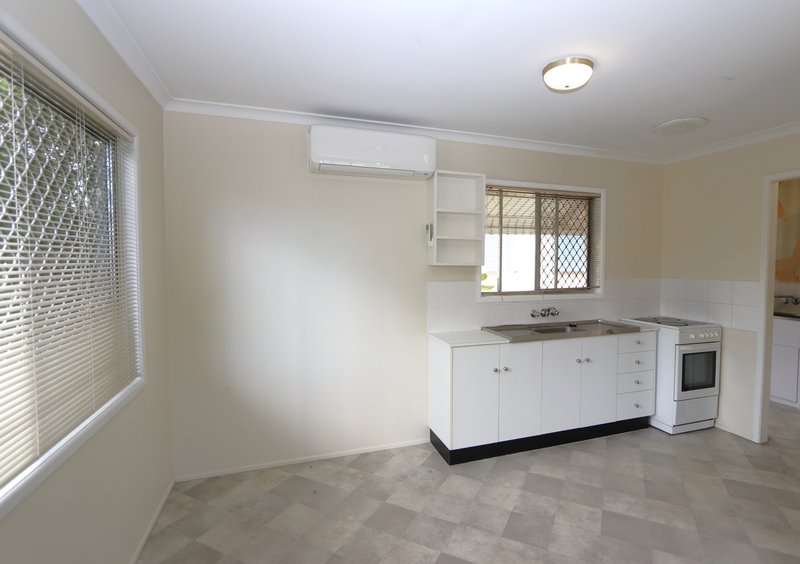 Photo - 26 Susanne Street, Southport QLD 4215 - Image 8