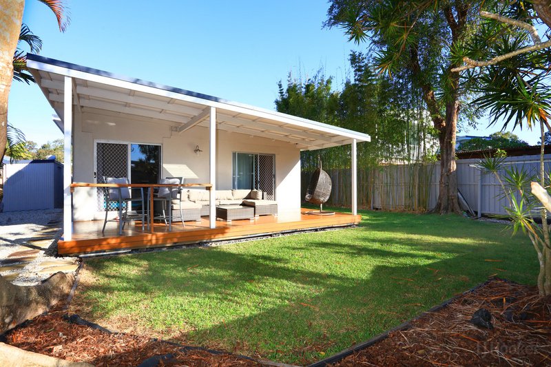 Photo - 26 Tallara Street, Coombabah QLD 4216 - Image 3