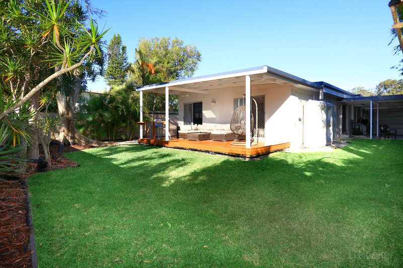 Photo - 26 Tallara Street, Coombabah QLD 4216 - Image 4