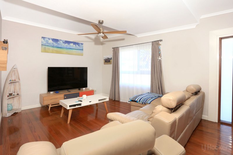 Photo - 26 Tallara Street, Coombabah QLD 4216 - Image 7