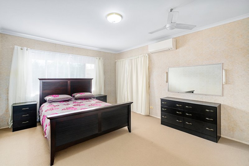 Photo - 26 Tallebudgera Drive, Palm Beach QLD 4221 - Image 11