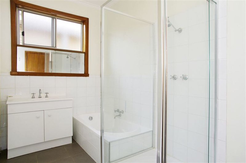 Photo - 26 Tallinn Street, Bell Park VIC 3215 - Image 6