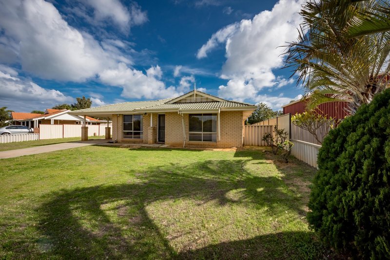 Photo - 26 Tappak Street, Waggrakine WA 6530 - Image 4