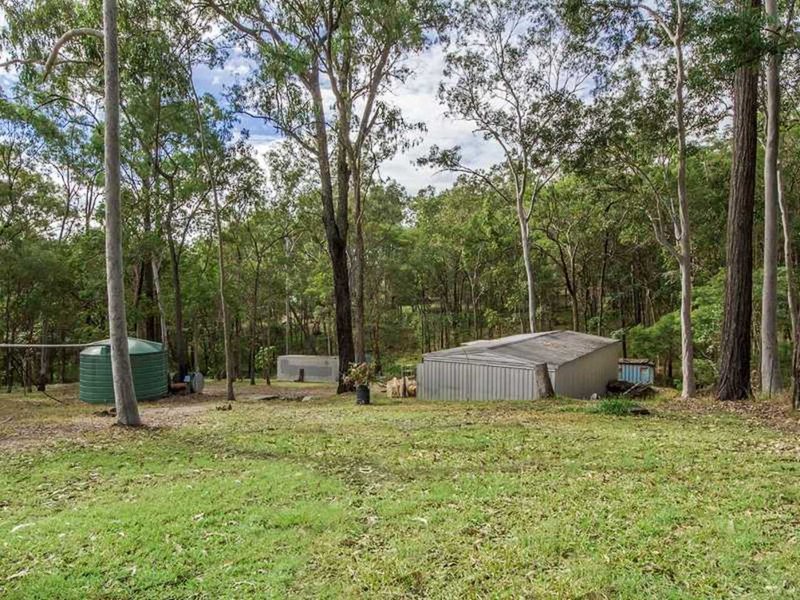 Photo - 26 Tarrant Drive, Mudgeeraba QLD 4213 - Image 9