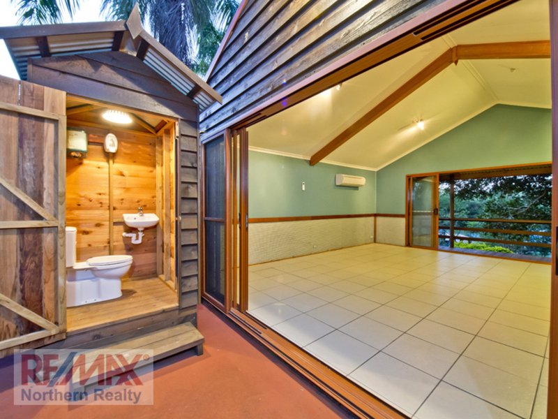 Photo - 26 Tetragona Drive, Arana Hills QLD 4054 - Image 4