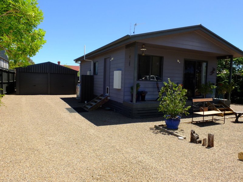 Photo - 26 Thorne Street, Wallaroo SA 5556 - Image 2