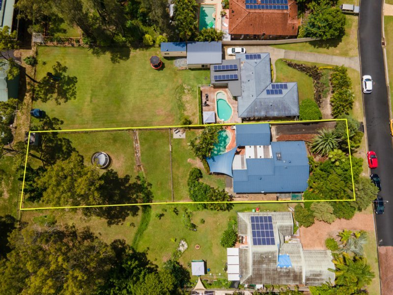 Photo - 26 Tobermory Court, Merrimac QLD 4226 - Image 2