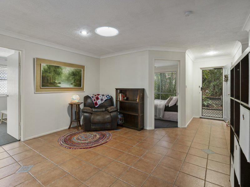 Photo - 26 Tobermory Court, Merrimac QLD 4226 - Image 13