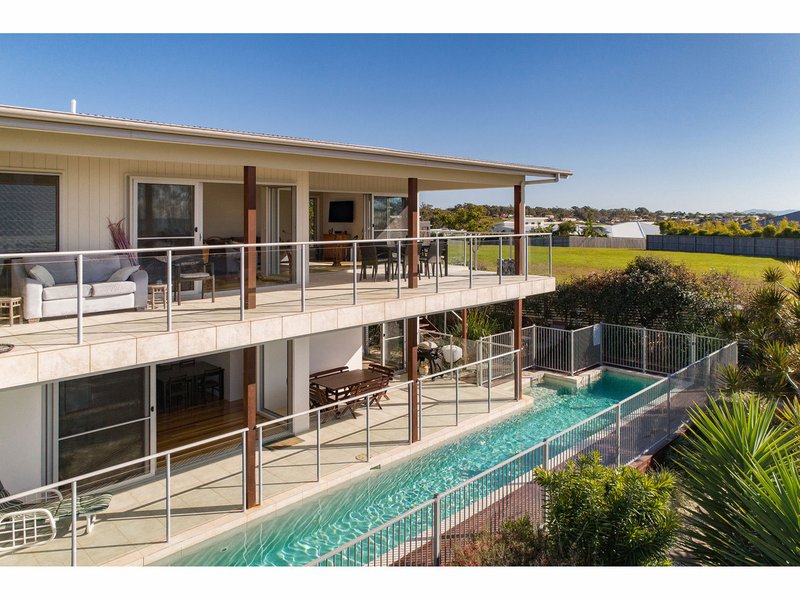 26 Torquay Circuit, Red Head NSW 2430